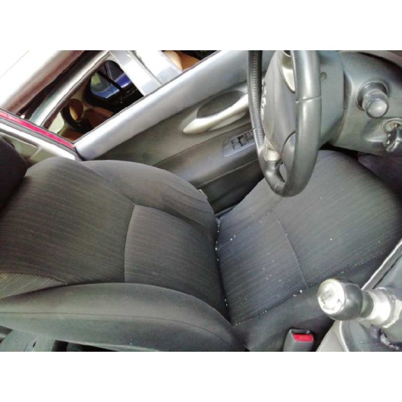 toyota auris del año 2007