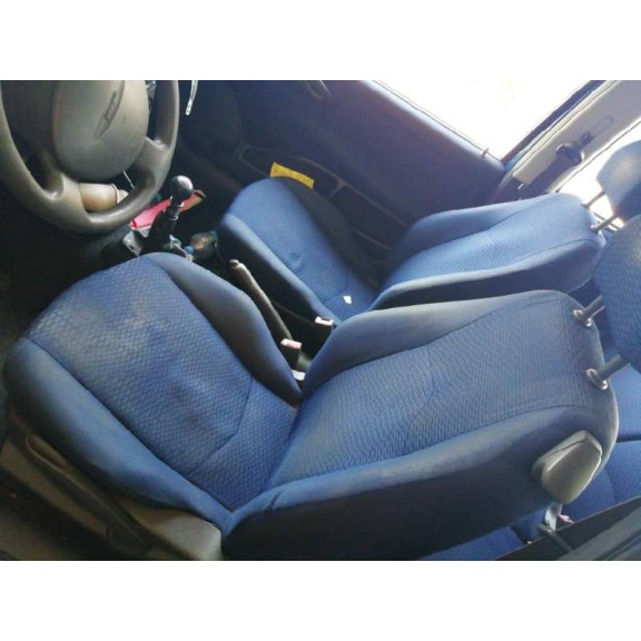 fiat punto berlina (188) del año 2000