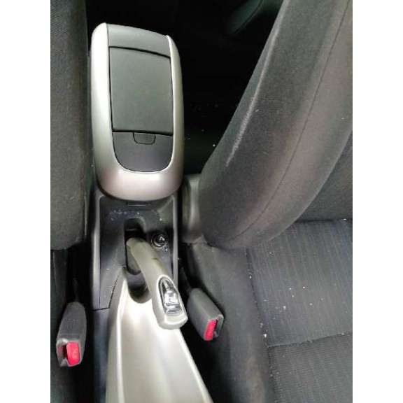 toyota auris del año 2007