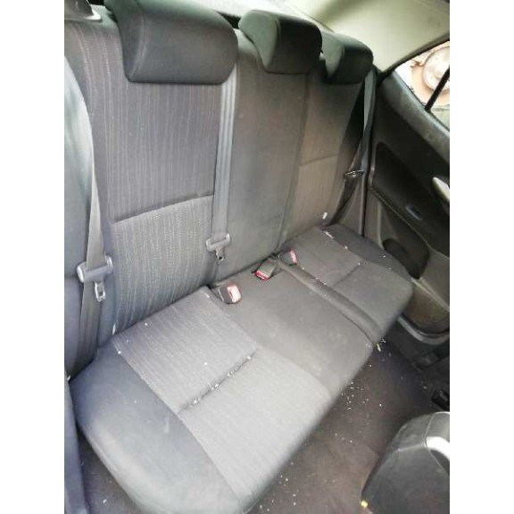 toyota auris del año 2007