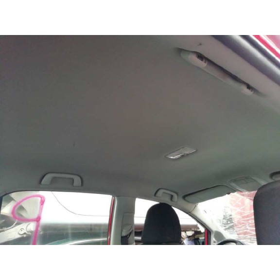 toyota auris del año 2007