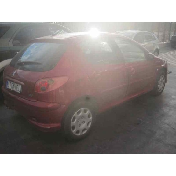 peugeot 206 berlina del año 2004