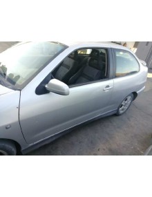 seat cordoba berlina (6k2) del año 2002 2