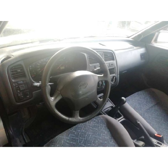 nissan primera berlina (p11) del año 1998
