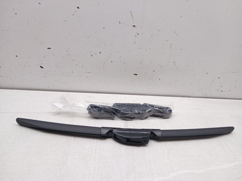 Recambio de escobilla limpia para peugeot 3008 referencia OEM IAM cgaf1845  45 cm 18´´ flexible