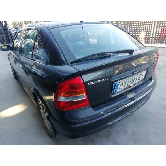 opel astra g berlina del año 2001