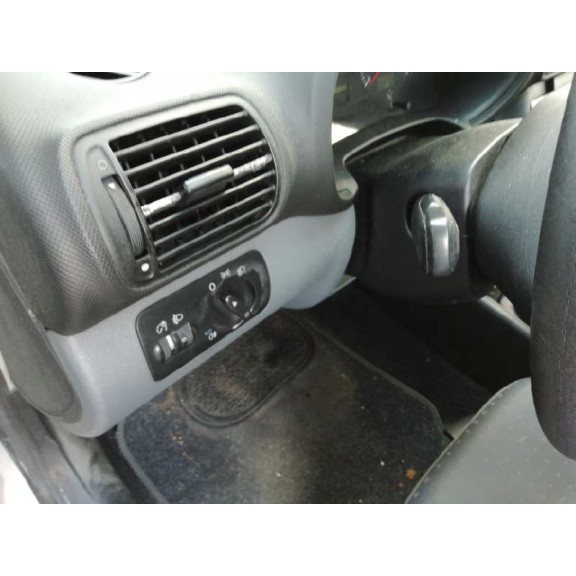 seat toledo (1m2) del año 2000