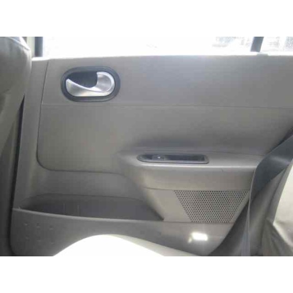 renault megane ii berlina 5p del año 2003