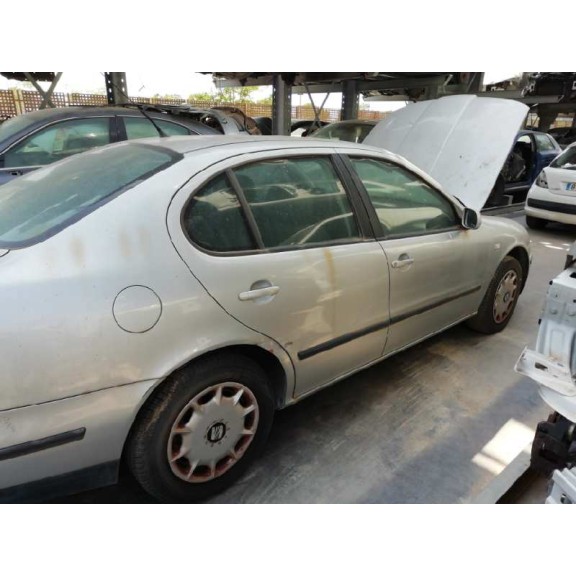seat toledo (1m2) del año 2000
