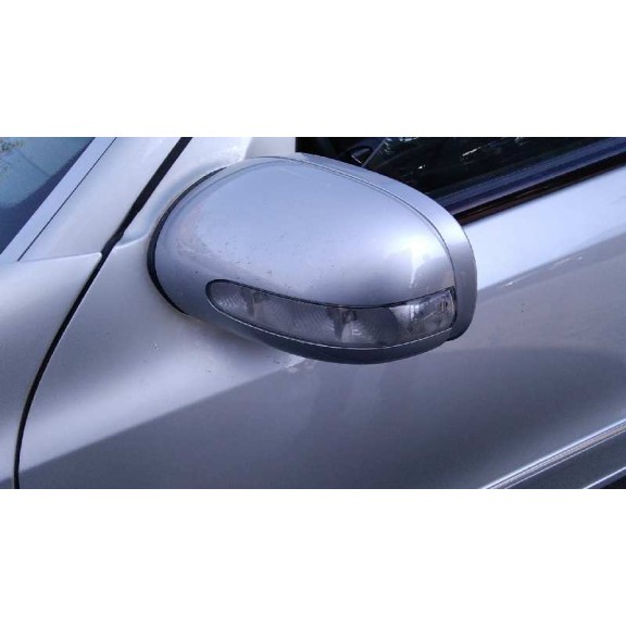 mercedes-benz clase e (w211) berlina del año 2003