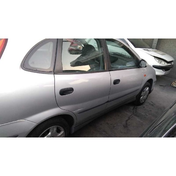 nissan almera tino (v10m) del año 2005