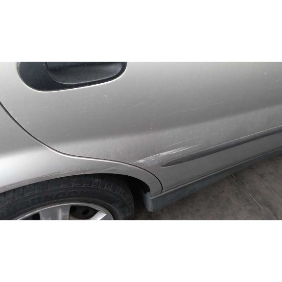 nissan almera tino (v10m) del año 2005