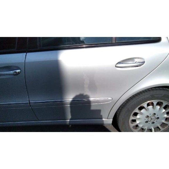 mercedes-benz clase e (w211) berlina del año 2003