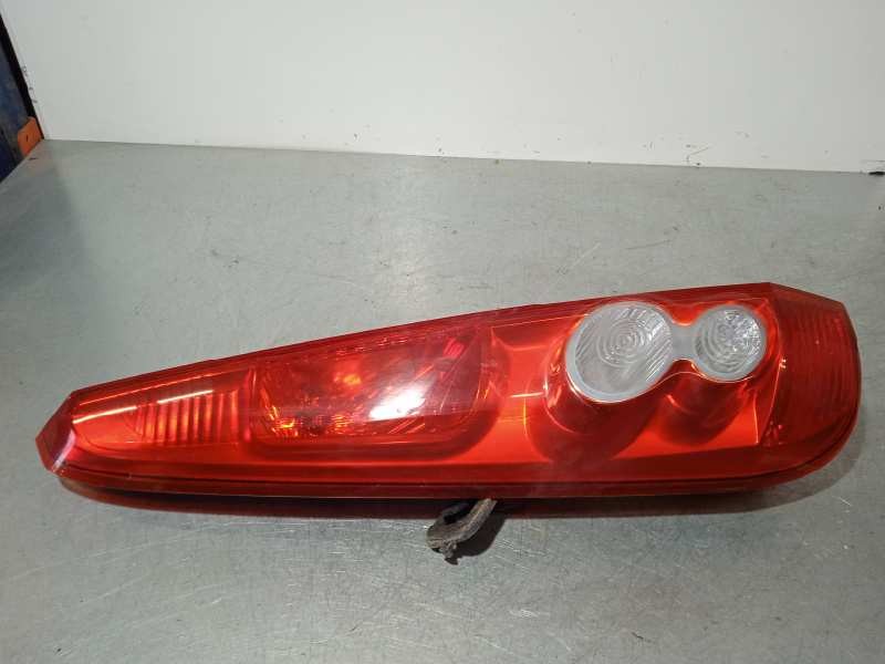 Recambio de piloto trasero izquierdo para ford fiesta (cbk) fun referencia OEM IAM 6S6113405AG 2ª 