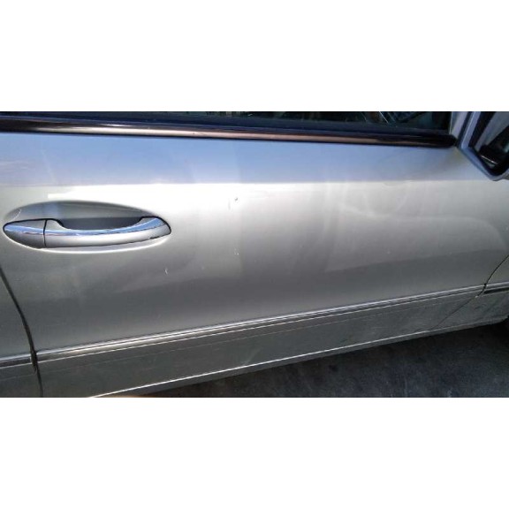 mercedes-benz clase e (w211) berlina del año 2003