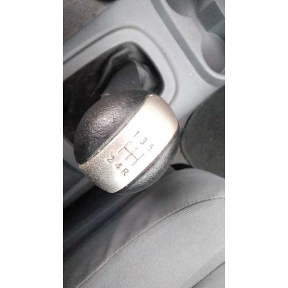 nissan almera tino (v10m) del año 2005