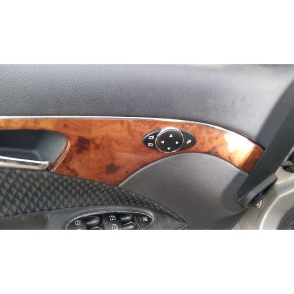 mercedes-benz clase e (w211) berlina del año 2003