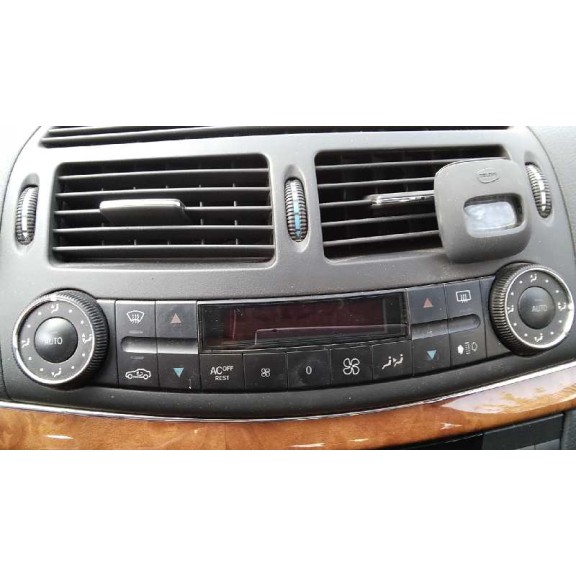 mercedes-benz clase e (w211) berlina del año 2003