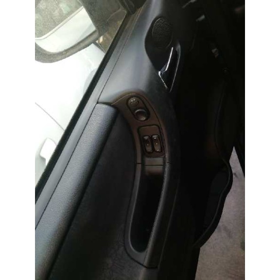 opel zafira a del año 2000