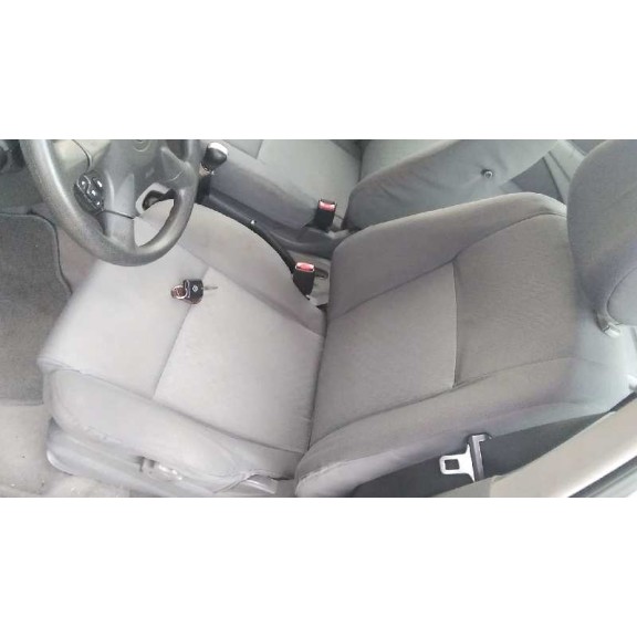 nissan almera tino (v10m) del año 2005