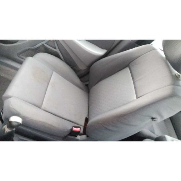 nissan almera tino (v10m) del año 2005