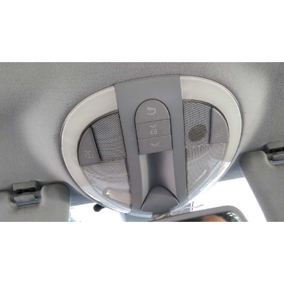 mercedes-benz clase e (w211) berlina del año 2003