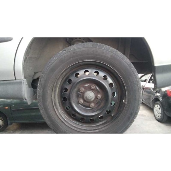 nissan almera tino (v10m) del año 2005