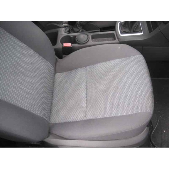 ford focus berlina (cap) del año 2005