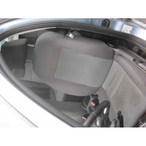 ford focus berlina (cap) del año 2005