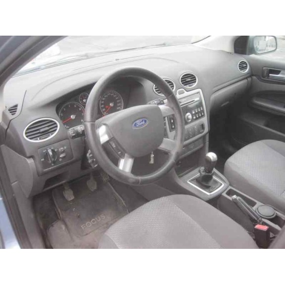 ford focus berlina (cap) del año 2005