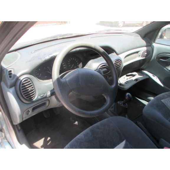 renault megane i classic (la0) del año 1999