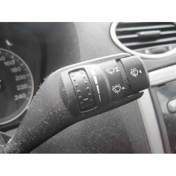 ford focus berlina (cap) del año 2005