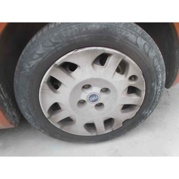 fiat punto berlina (188) del año 2000