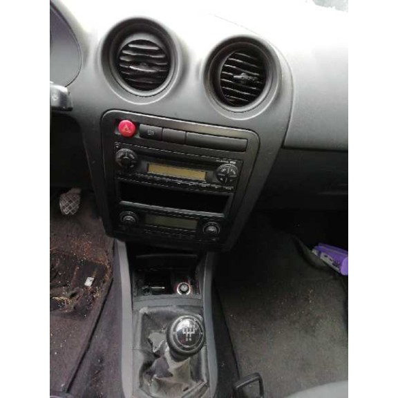 seat ibiza (6l1) del año 2005