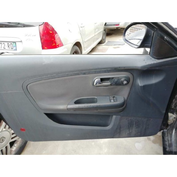 seat ibiza (6l1) del año 2005