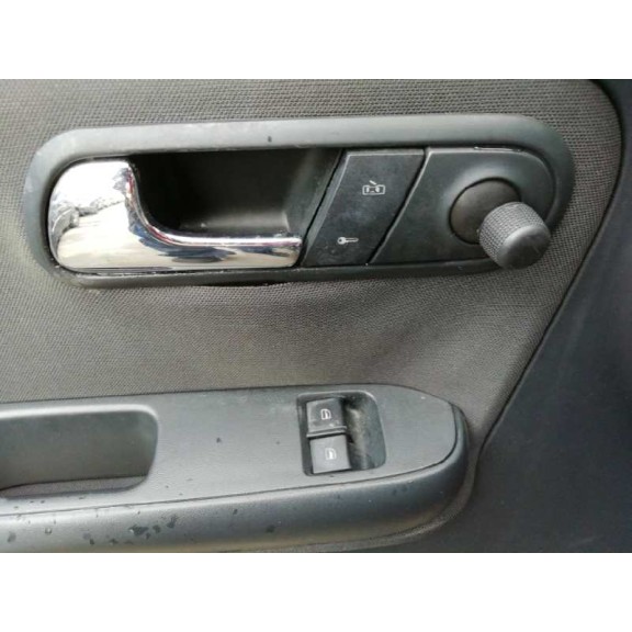 seat ibiza (6l1) del año 2005