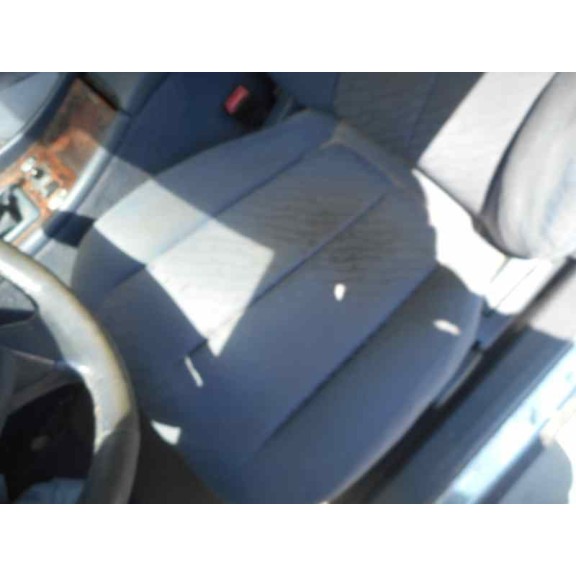 mercedes-benz clase clk (w208) coupe del año 1998