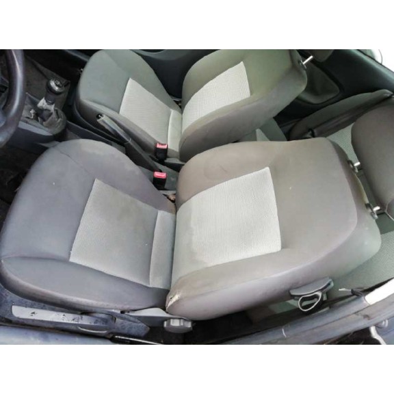 seat ibiza (6l1) del año 2005
