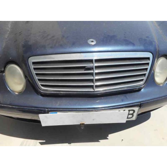 mercedes-benz clase clk (w208) coupe del año 1998