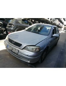 opel astra g berlina del año 2002