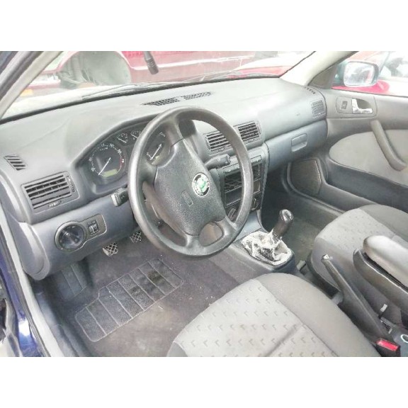 skoda octavia berlina (1u2) del año 2003