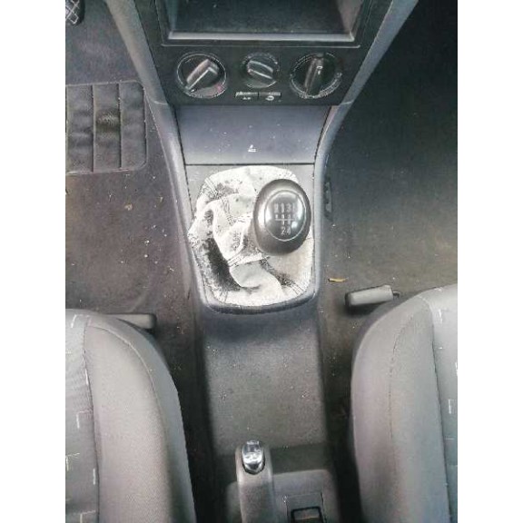 skoda octavia berlina (1u2) del año 2003