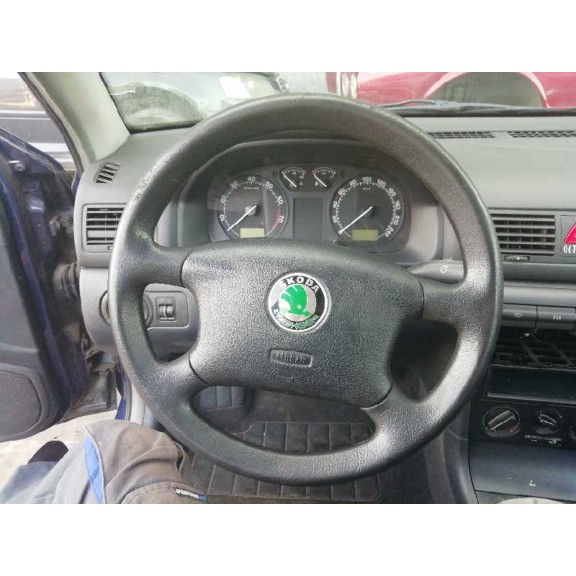 skoda octavia berlina (1u2) del año 2003