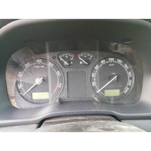 skoda octavia berlina (1u2) del año 2003