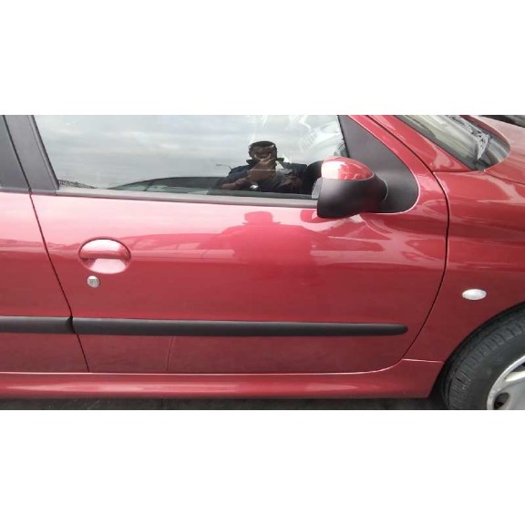 peugeot 206 berlina del año 2003