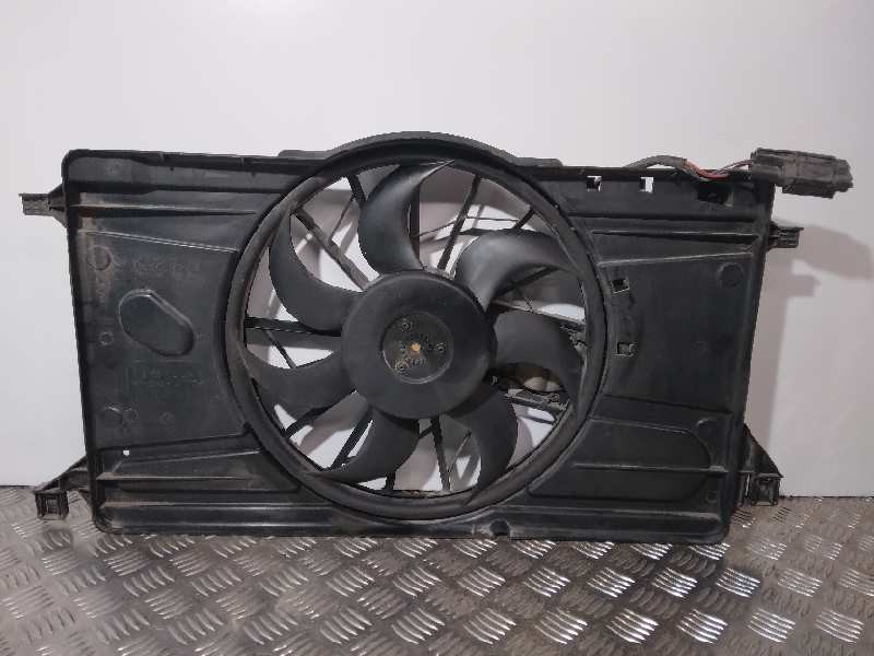 Recambio de electroventilador para volvo v50 familiar 2.0 diesel cat referencia OEM IAM 3M5H8C607UF 0130303939 3135103654