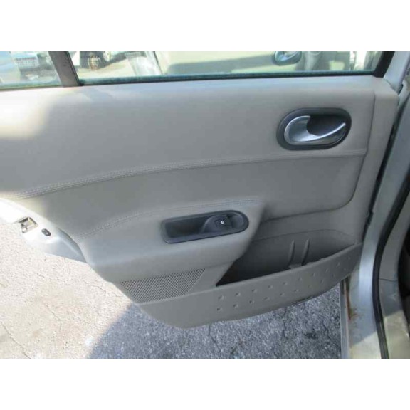 renault megane ii berlina 5p del año 2005