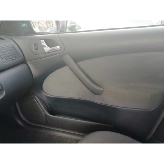 skoda octavia berlina (1u2) del año 2003