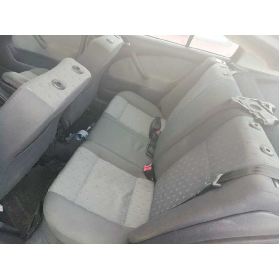 skoda octavia berlina (1u2) del año 2003