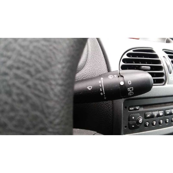 peugeot 206 berlina del año 2003